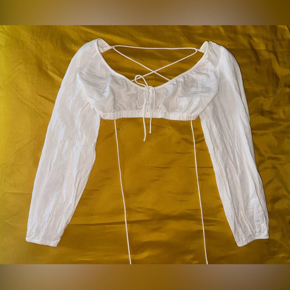 Princess Polly open back tie blouse 🌸